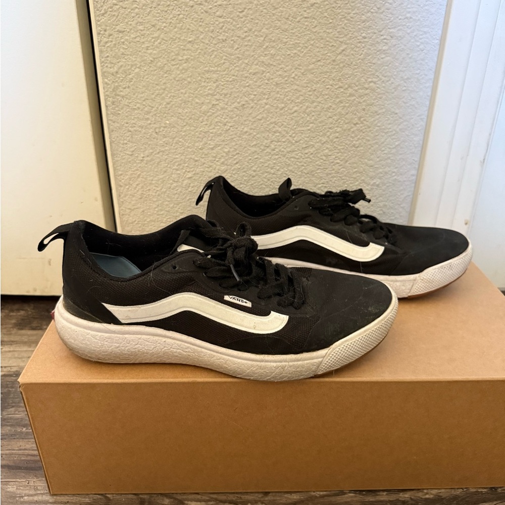 Vans Black and White Casual Shoes